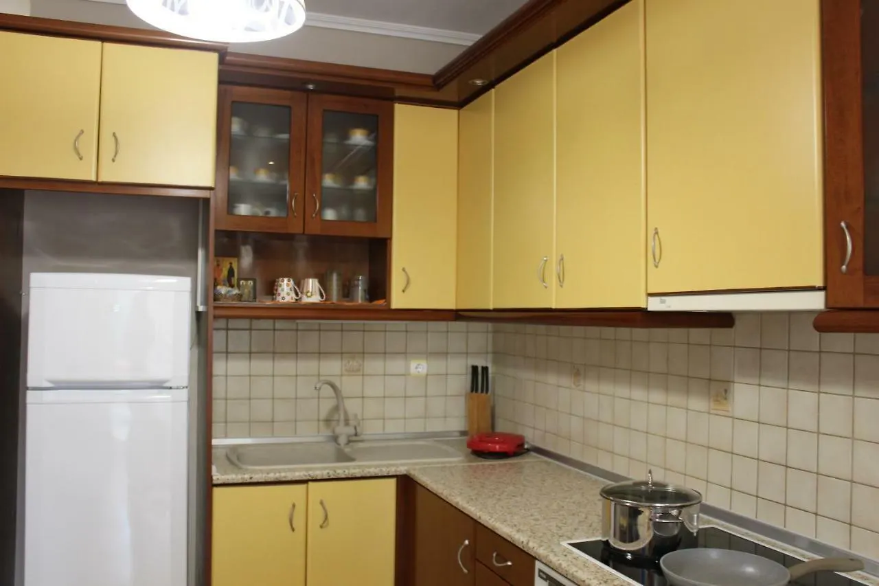 Souzana Rooms 1 Nea Plagia Apartment